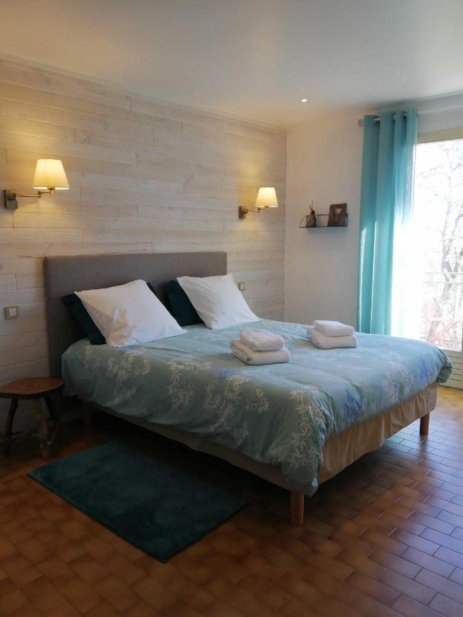 Bed and Breakfast Alabrena Feneyrols Экстерьер фото